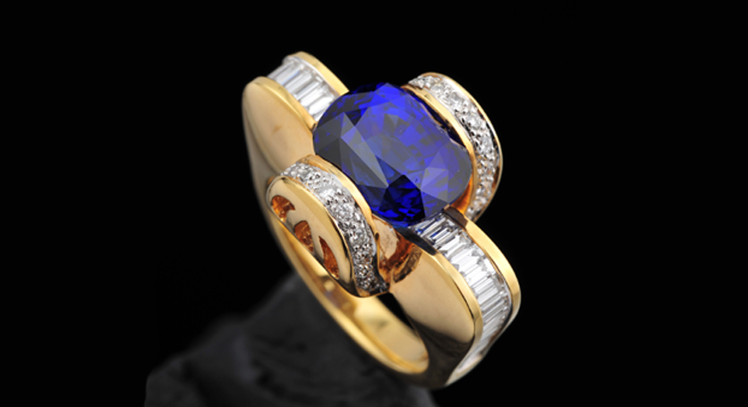 18K Yellow Gold with Sapphire and Diamond Ring
