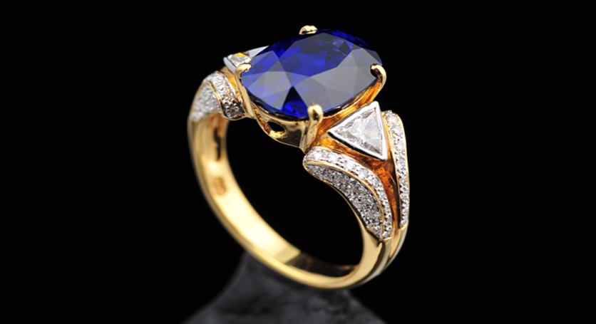 18K Yellow Gold with Sapphire and Diamond Ring