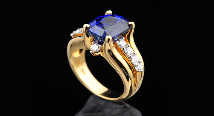 18K Yellow Gold with Sapphire and Diamond Ring