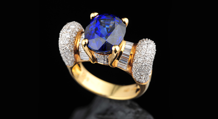 18K Yellow Gold with Sapphire and Diamond Ring