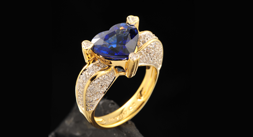 18K Yellow Gold with Sapphire and Diamond Ring