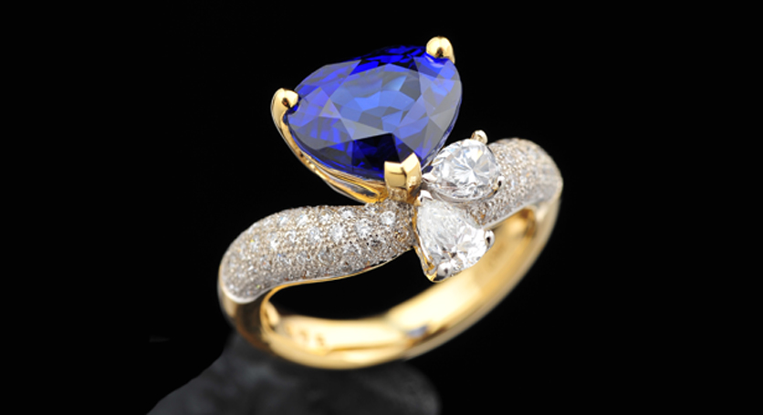 18K Yellow Gold with Sapphire and Diamond Ring