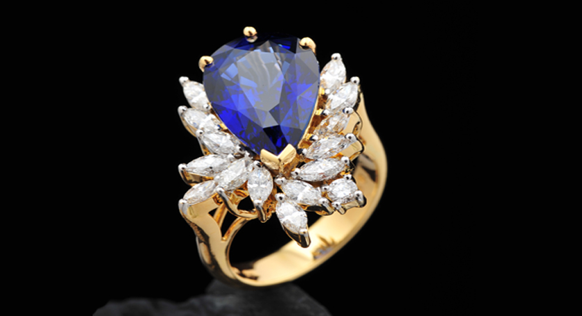 18K Yellow Gold with Sapphire and Diamond Ring