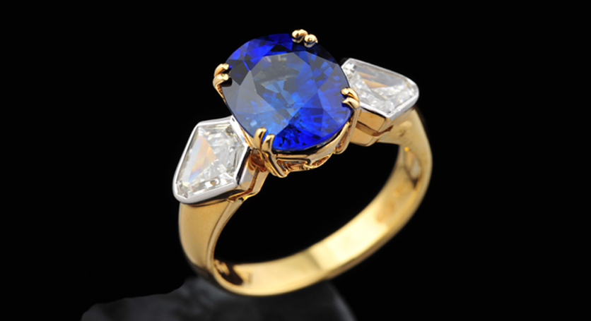 18K Yellow Gold with Sapphire and Diamond Ring