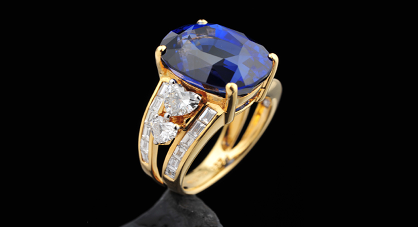 18K Yellow Gold with Sapphire and Diamond Ring