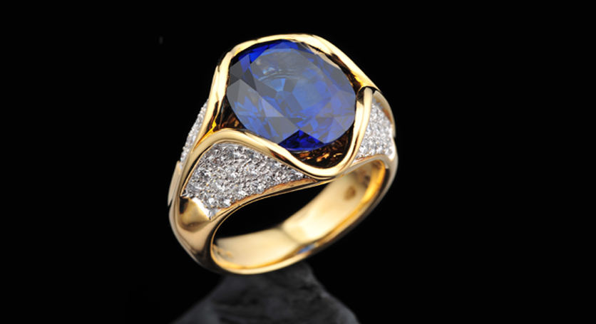 18K Yellow Gold with Sapphire and Diamond Ring
