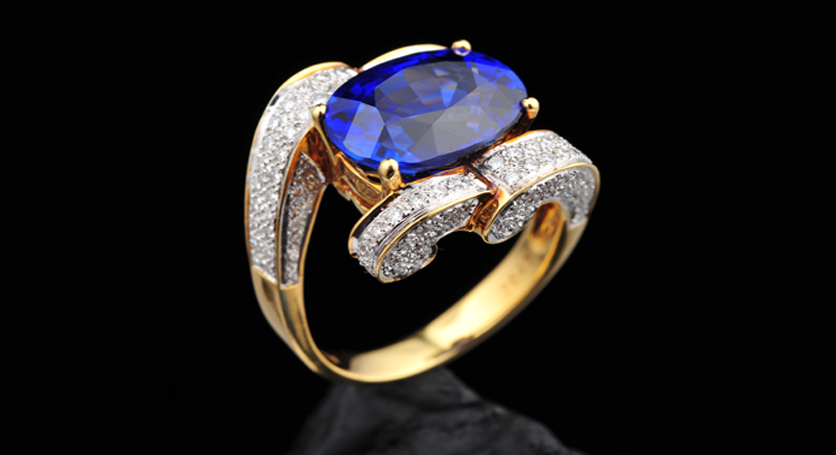 18K Yellow Gold with Sapphire and Diamond Ring