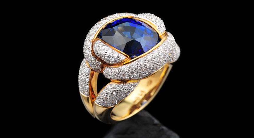 18K Yellow Gold with Sapphire and Diamond Ring