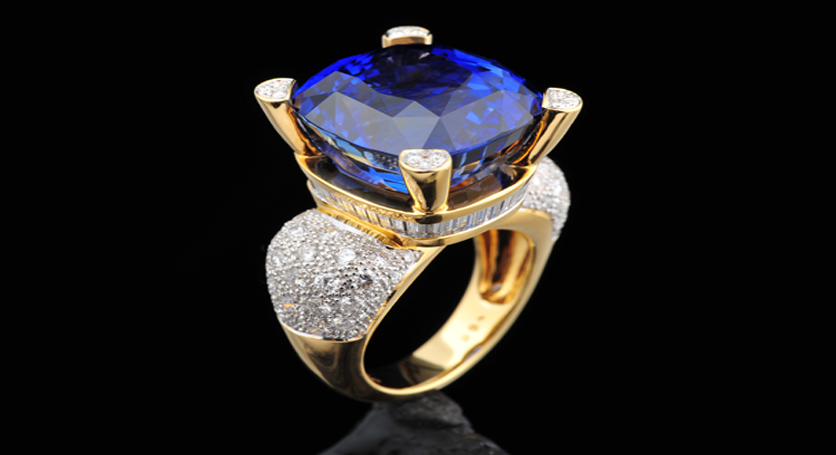 18K Yellow Gold with Sapphire and Diamond Ring