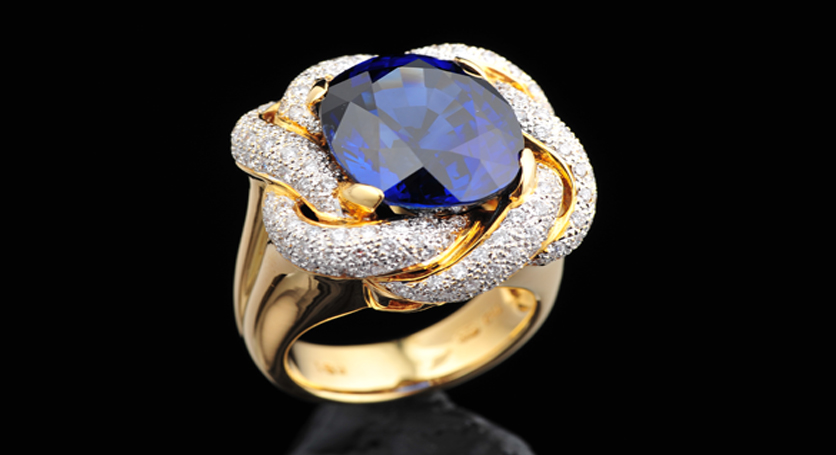 18K Yellow Gold with Sapphire and Diamond Ring