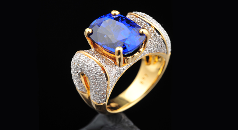 18K Yellow Gold with Sapphire and Diamond Ring
