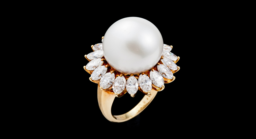 18K Yellow Gold with Southsea Pearl and Diamond Ring