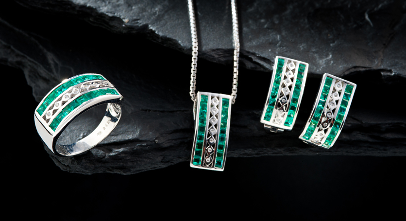 Silver with Emerald and Zirconia Set