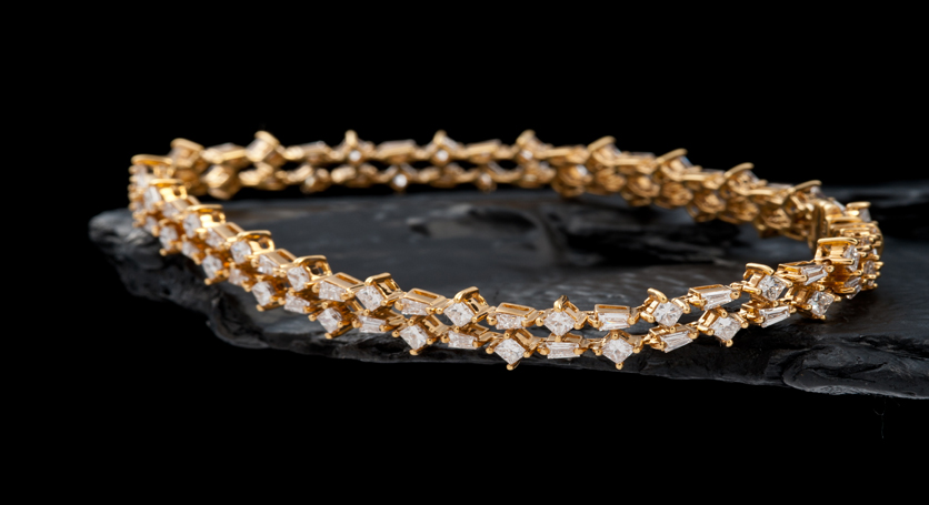 18K Yellow Gold with Diamond Bracelet
