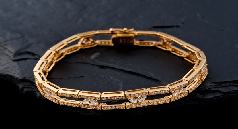 18K Yellow Gold with Diamond Bracelet