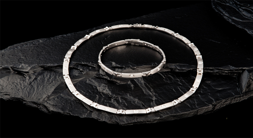 18K White Gold with Diamond Necklace and Bracelet