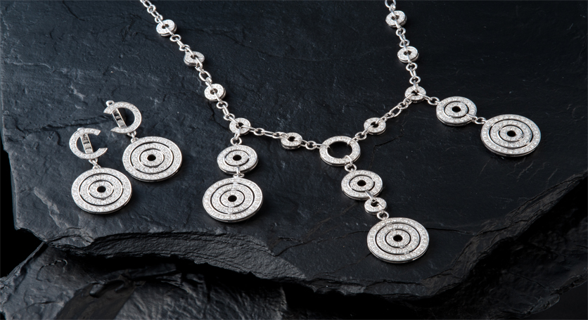 18K White Gold with Diamond Necklace and Earring