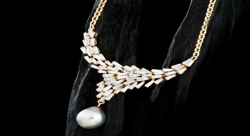 18K Yellow Gold with Southsea Pearl and Diamond Necklace