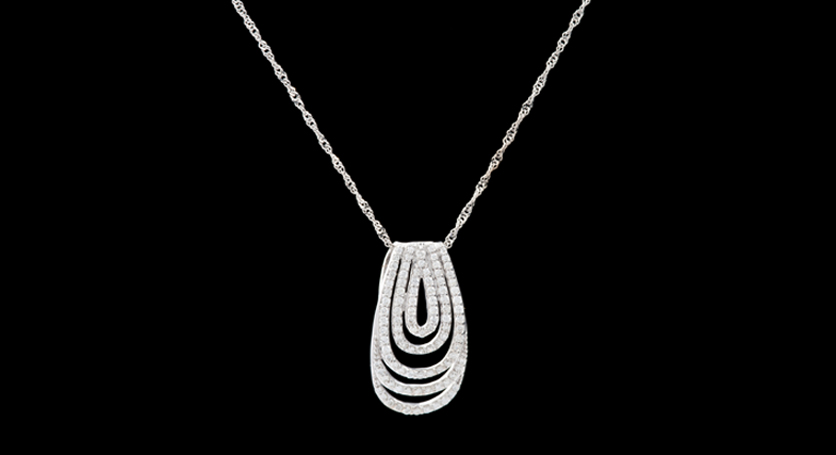 18K White Gold with Diamond Pendant