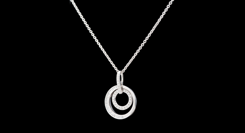 18K White Gold with Diamond Pendant