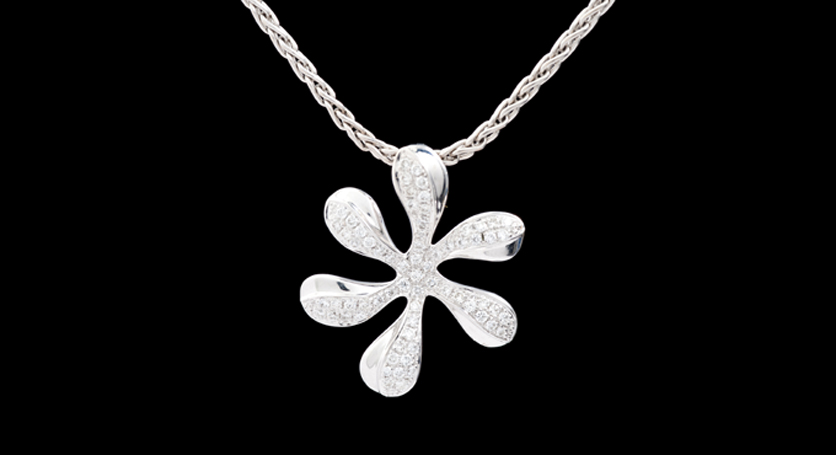 18K White Gold with Diamond Pendant
