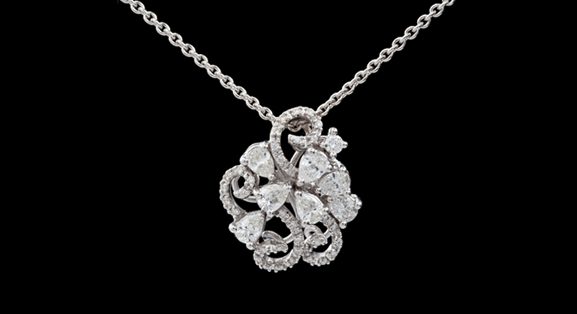 18K White Gold with Diamond Pendant