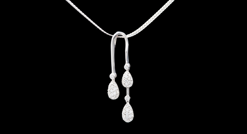 18K White Gold with Diamond Pendant