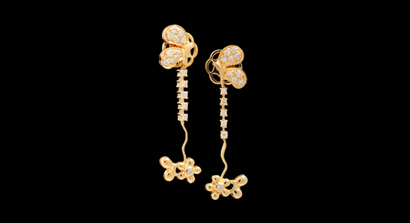 18K Yellow Gold with Diamond Earring