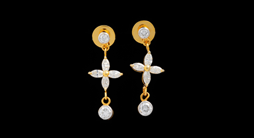 18K Yellow Gold with Diamond Earring