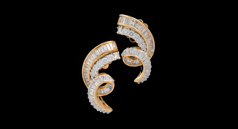 18K Yellow Gold with Diamond Earring