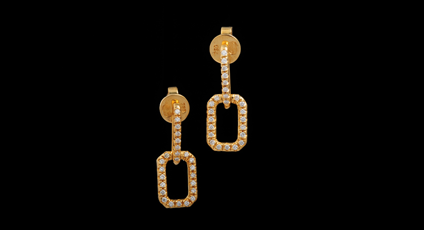 18K Yellow Gold with Diamond Earring
