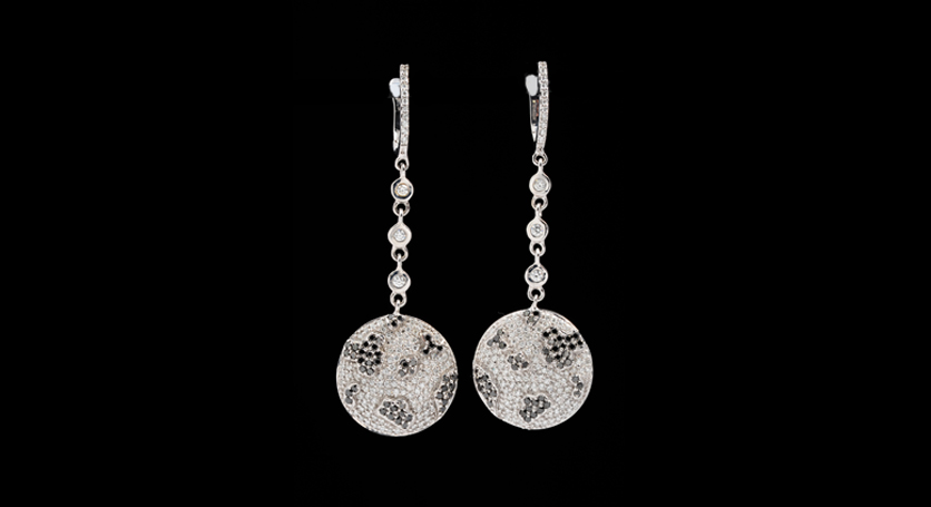 18K White Gold with Diamond Earring