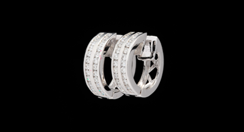 18K White Gold with Diamond Earring