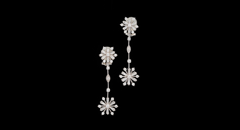 18K White Gold with Diamond Earring