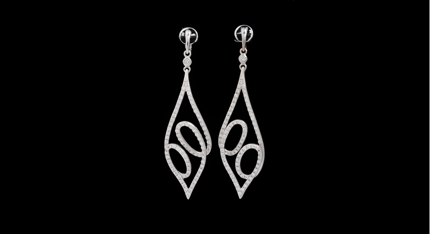 18K White Gold with Diamond Earring