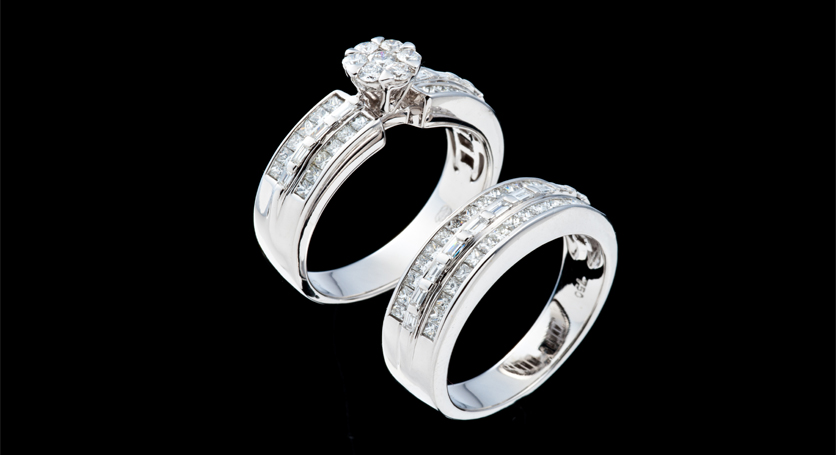 18K White Gold with Diamond Rings
