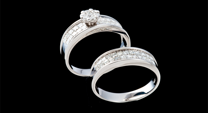 18K White Gold with Diamond Rings