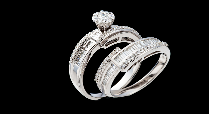 18K White Gold with Diamond Rings