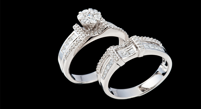 18K White Gold with Diamond Rings