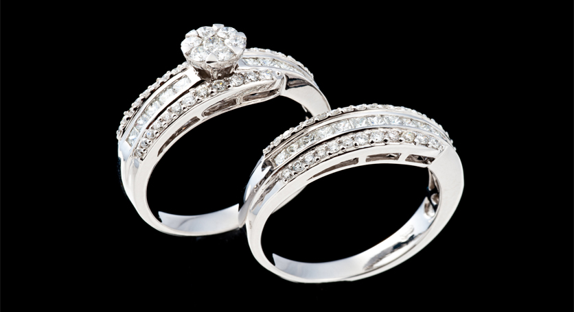 18K White Gold with Diamond Rings