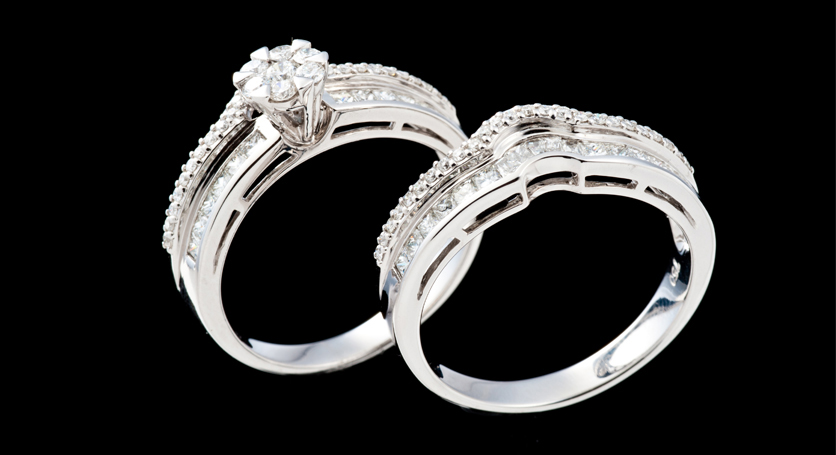 18K White Gold with Diamond Rings