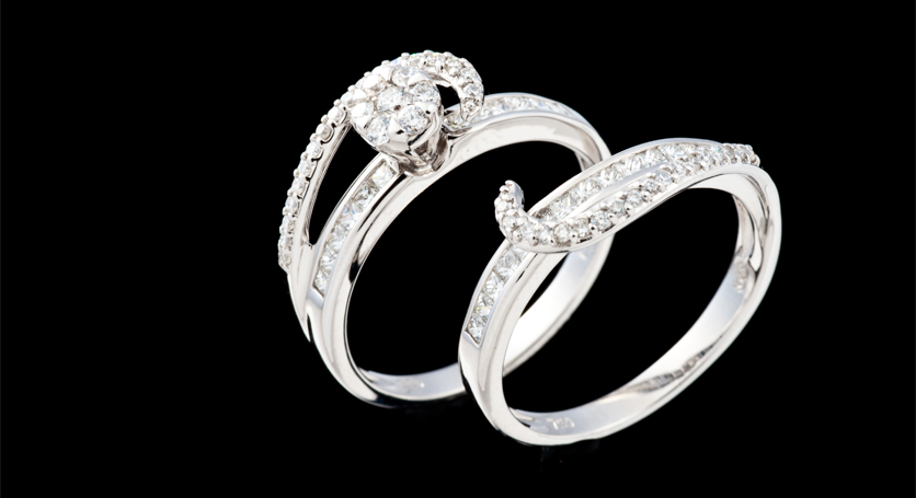 18K White Gold with Diamond Rings
