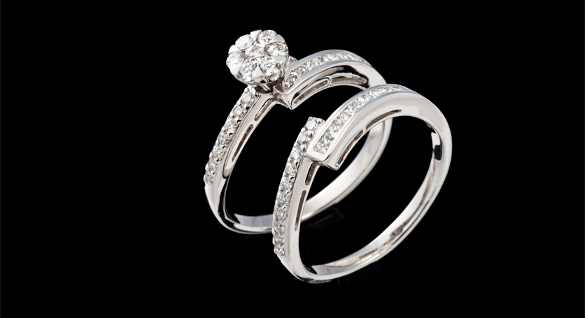 18K White Gold with Diamond Rings