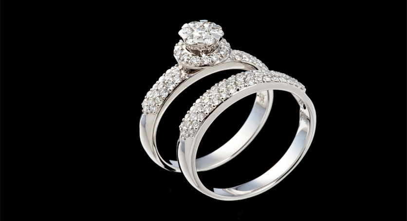 18K White Gold with Diamond Rings