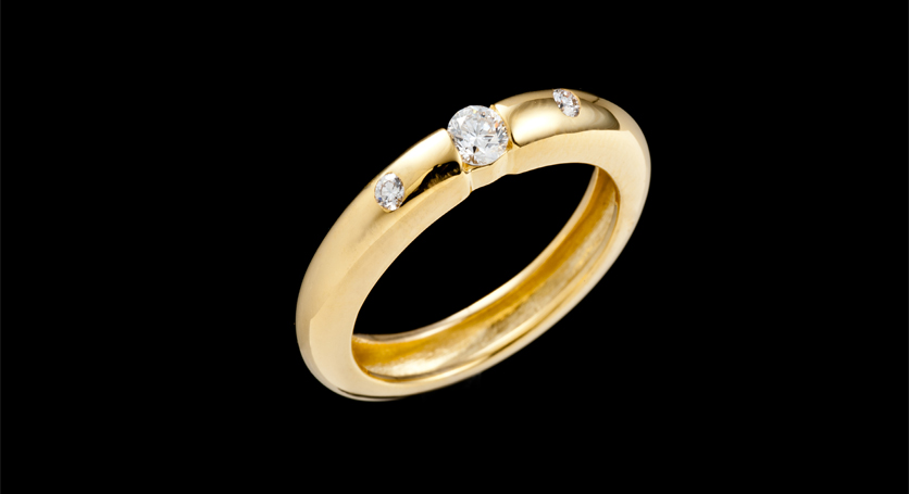 18K Yellow Gold with Diamond Ring