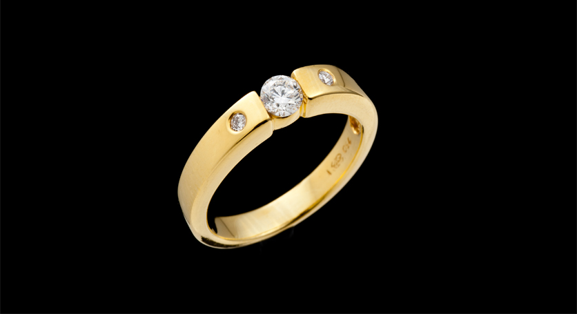 18K Yellow Gold with Diamond Ring
