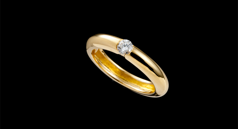 18K Yellow Gold with Diamond Ring