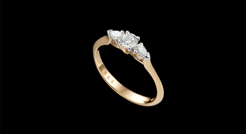 18K Yellow Gold with Diamond Ring