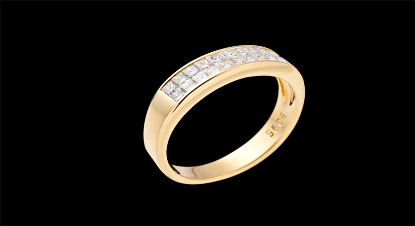 18K Yellow Gold with Diamond Ring