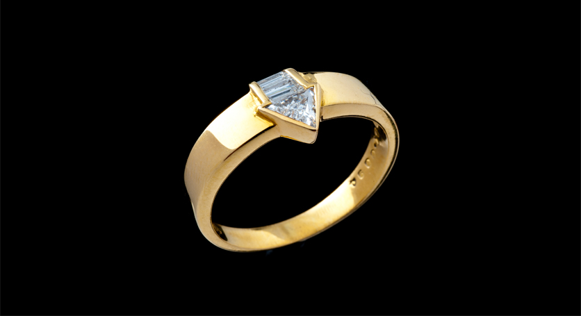 18K Yellow Gold with Diamond Ring